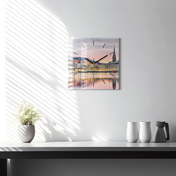 Ceas pătrat de perete din sticlă Alster în Hamburg