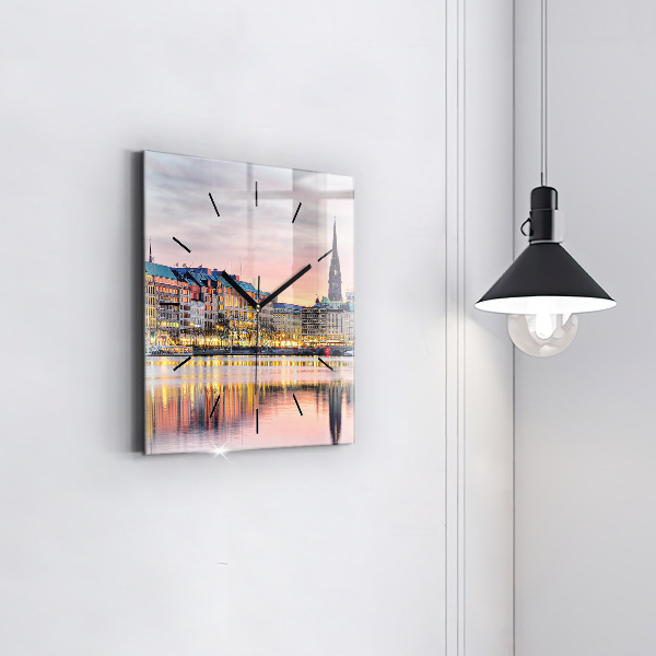 Ceas pătrat de perete din sticlă Alster în Hamburg