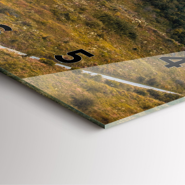 Ceas pătrat de perete din sticlă Castelul Spiš din Slovacia