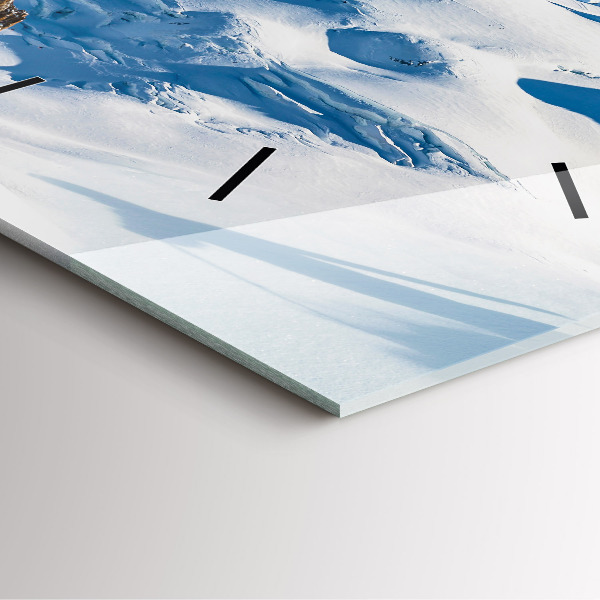 Ceas pătrat de perete din sticlă Schior în Alpi