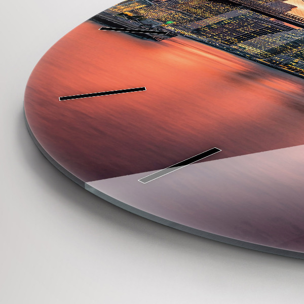 Ceas rotund de perete din sticlă East River din New York