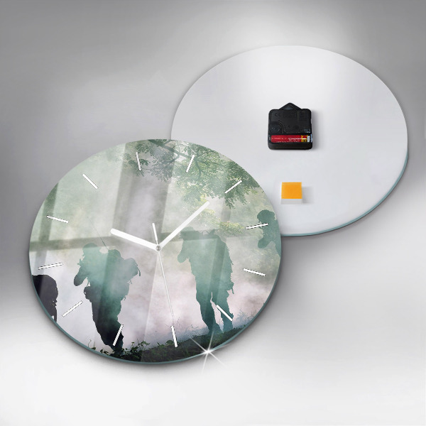 Ceas rotund de perete din sticlă Soldații armatei în pădure
