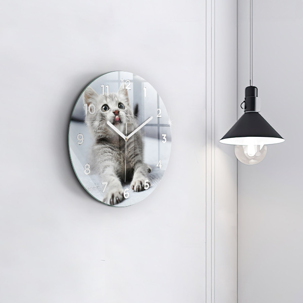 Ceas rotund de perete din sticlă Pisica pe canapea