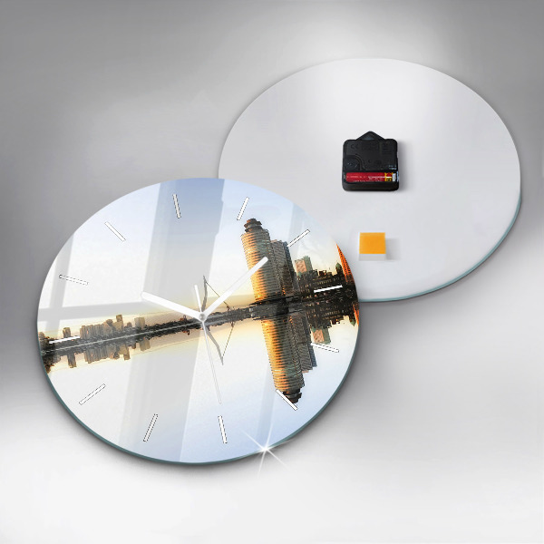 Ceas rotund de perete din sticlă Un oraș pe râu