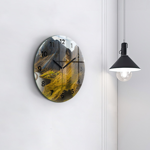 Ceas rotund de perete din sticlă Drum în Islanda
