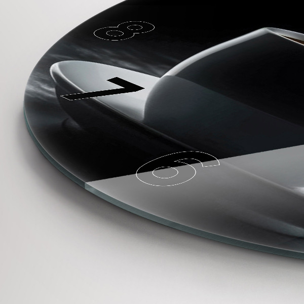 Ceas rotund de perete din sticlă O ceașcă de cafea neagră